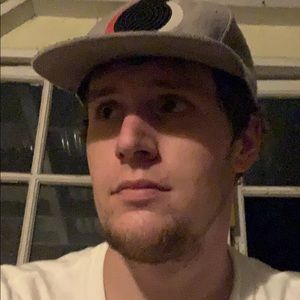 Meet your Posher, Zach